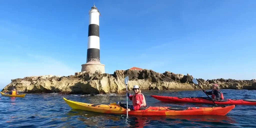 What to Pack for a Kayak Expedition: The Complete Guide
